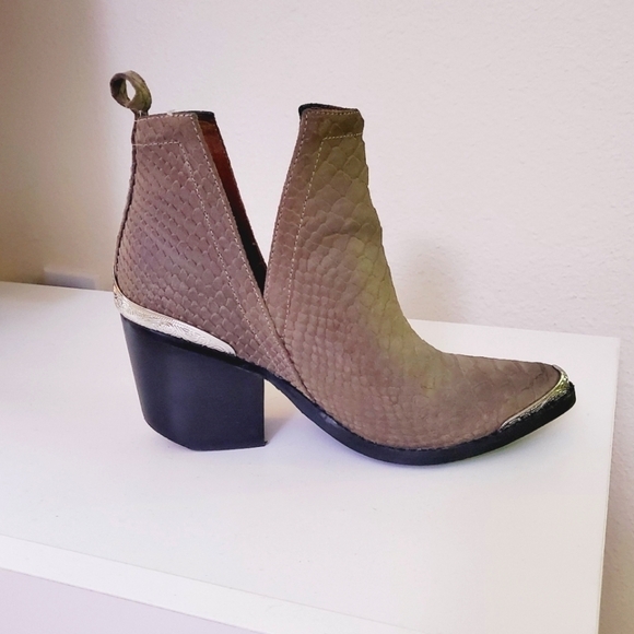 Jeffrey Campbell | Cromwell Boot - Picture 1 of 8